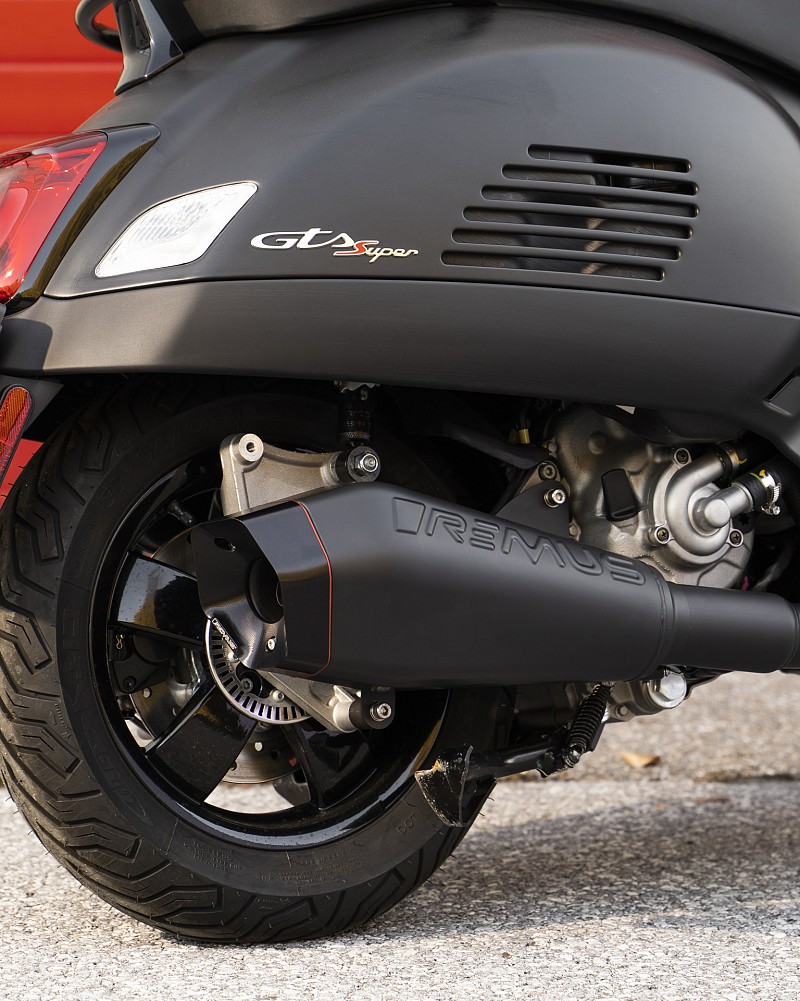 REMUS RS 2.0 RACING, stainless steel black