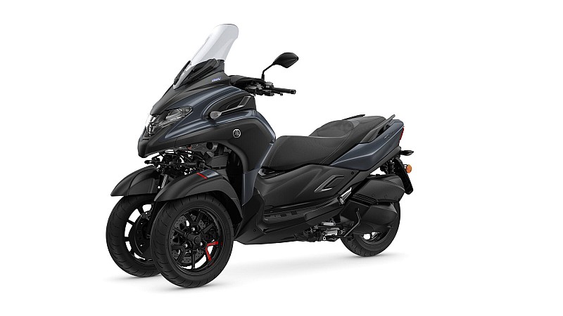 TRICITY 300