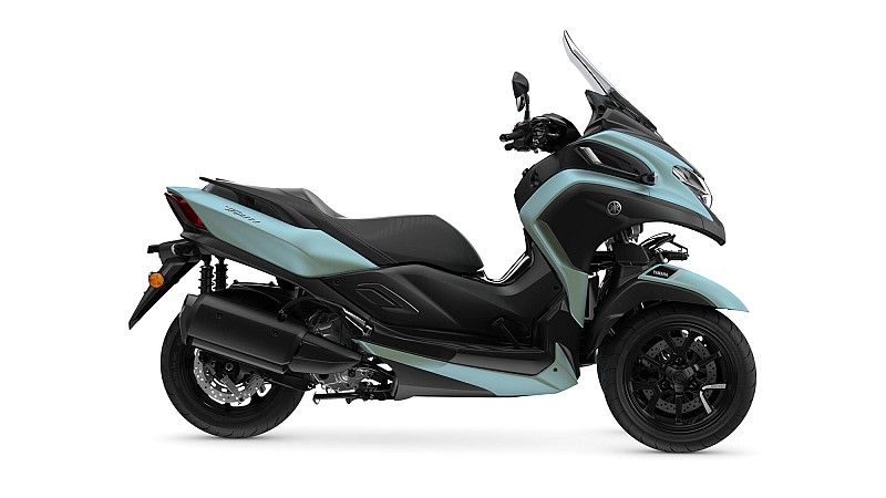 TRICITY 300