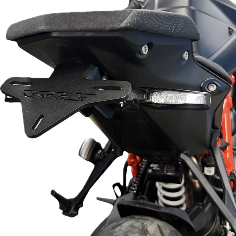 Αναδιπλούμενη– Σπαστή Βάση πινακίδας KTM Super Duke 1390 R (EVO) 2024+ / 990 DUKE 2024+