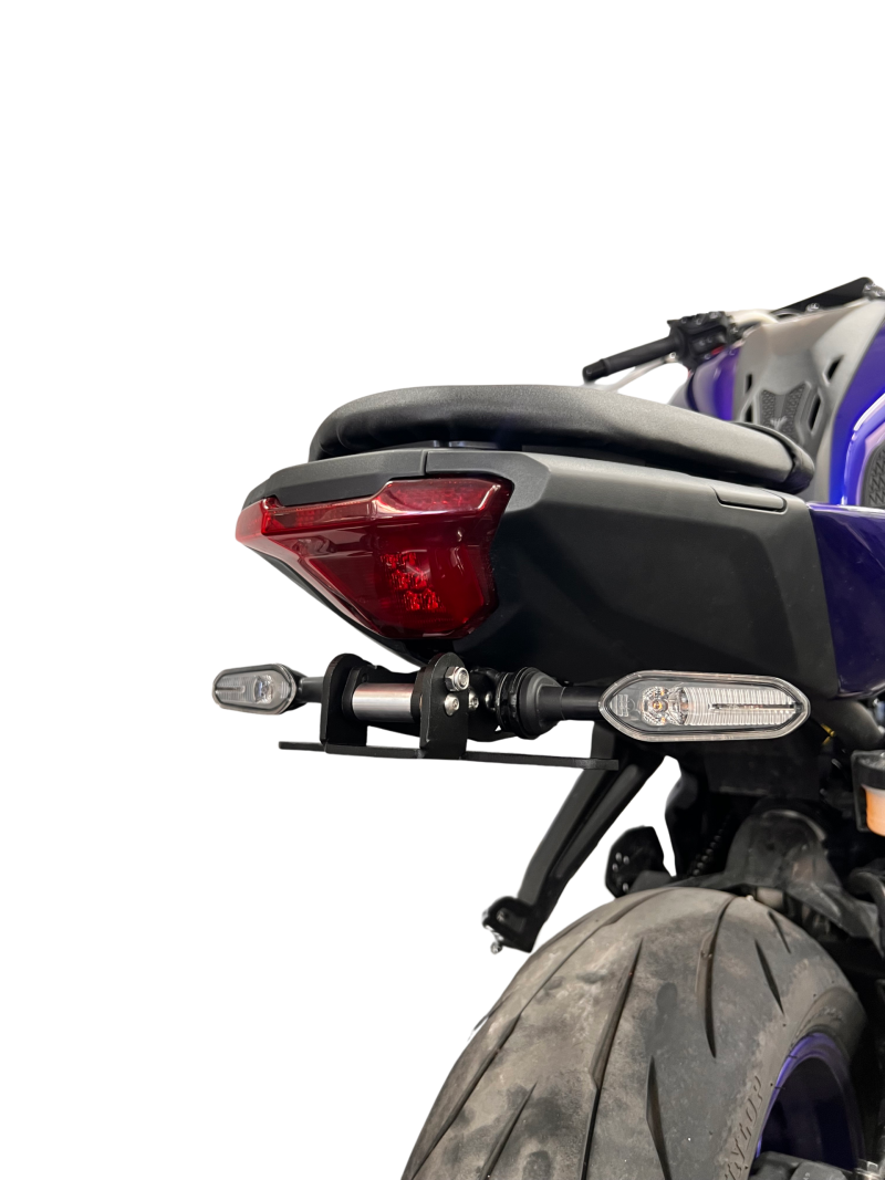 Σπαστή βάση πινακίδας  GREF Innovation για Yamaha MT 07 2025