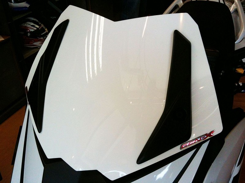 FABBRI Ανεμοθώρακας-Ζελατίνα GEN-X ΛΕΥΚΗ ΓΙΑ YAMAHA TMAX 530 12-13 (YX136/W)